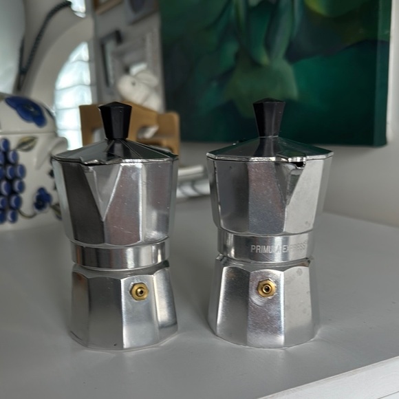 Italian Espresso Makers (2) - Picture 2 of 9